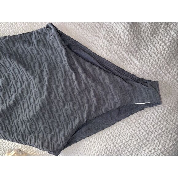 NWT- Nike Terrycloth Embossed Swoosh One-Piece Swimsuit- size Small - Picture 11 of 14